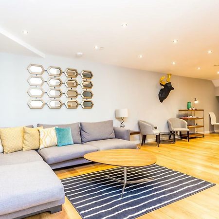The Sweet Mews - Large 4Bdr Home ลอนดอน ภายนอก รูปภาพ
