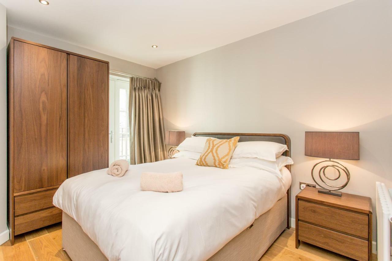 The Sweet Mews - Large 4Bdr Home ลอนดอน ภายนอก รูปภาพ