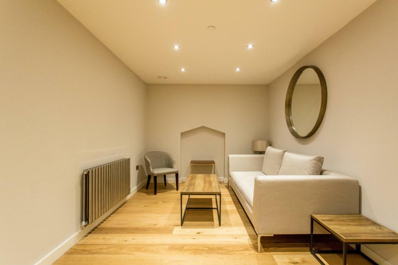 The Sweet Mews - Large 4Bdr Home ลอนดอน ภายนอก รูปภาพ