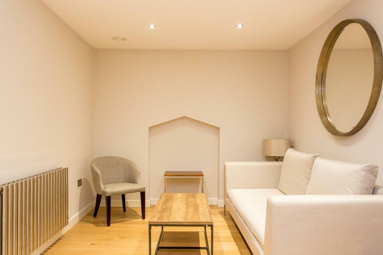 The Sweet Mews - Large 4Bdr Home ลอนดอน ภายนอก รูปภาพ