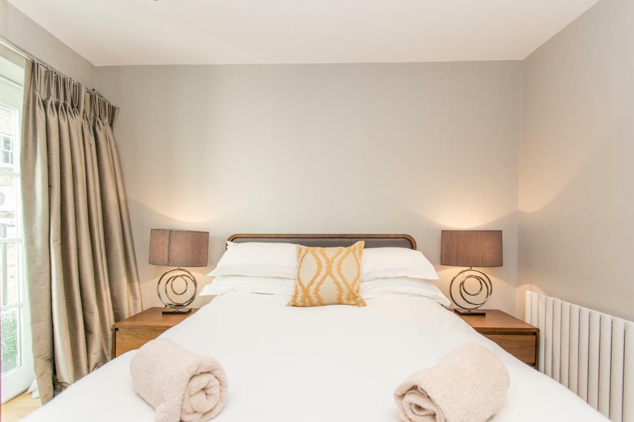 The Sweet Mews - Large 4Bdr Home ลอนดอน ภายนอก รูปภาพ