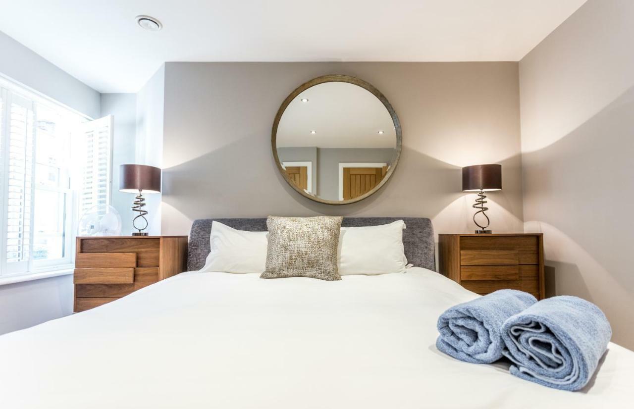 The Sweet Mews - Large 4Bdr Home ลอนดอน ภายนอก รูปภาพ
