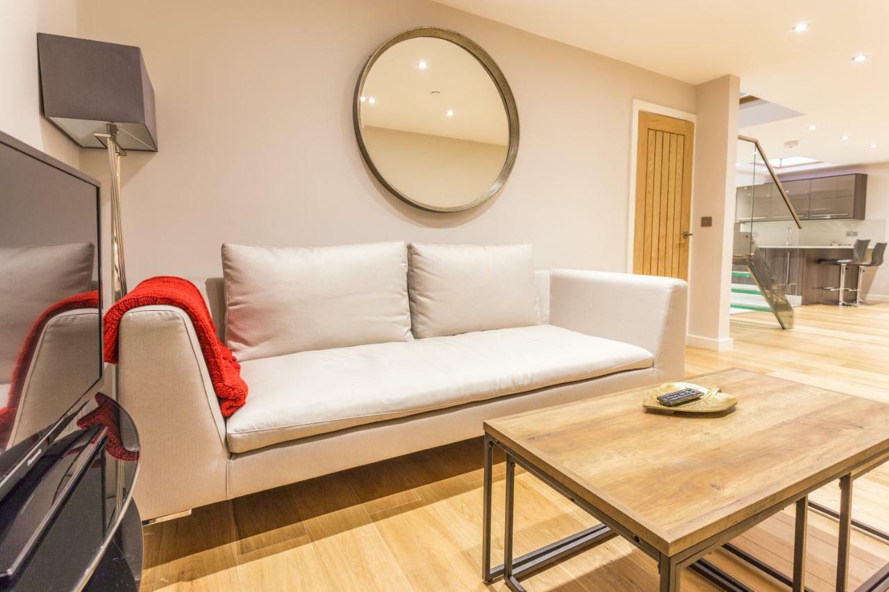 The Sweet Mews - Large 4Bdr Home ลอนดอน ภายนอก รูปภาพ